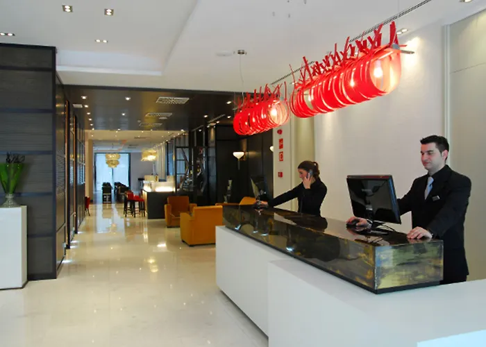 Grupotel Gran Via 678Albergo